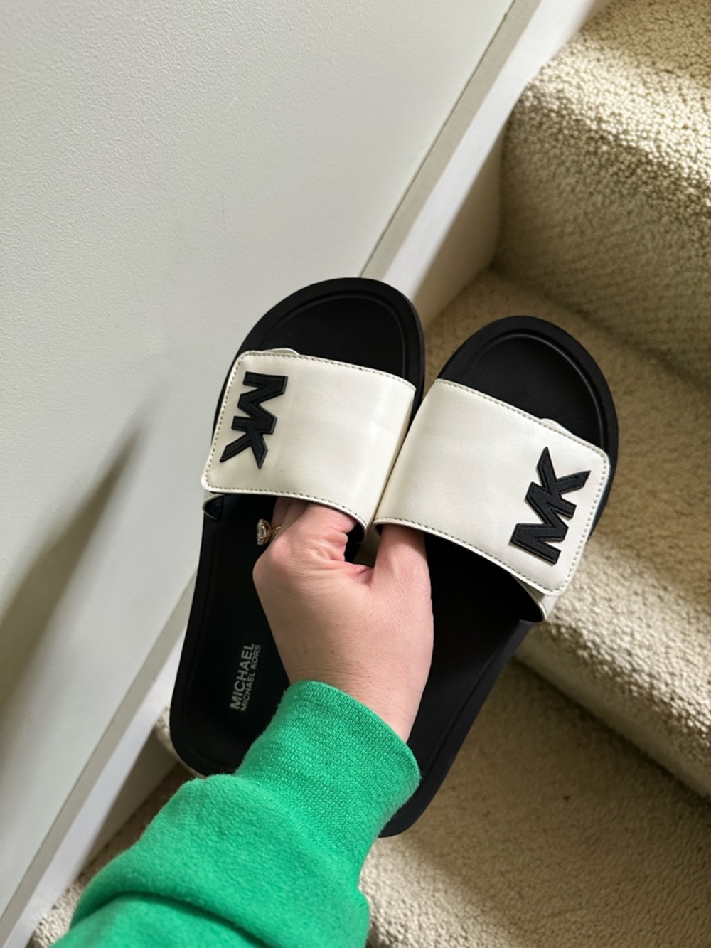 MICHAEL Michael Kors White & Black MK Logo Slide Sandals Velcro Strap - Picture 2 of 3